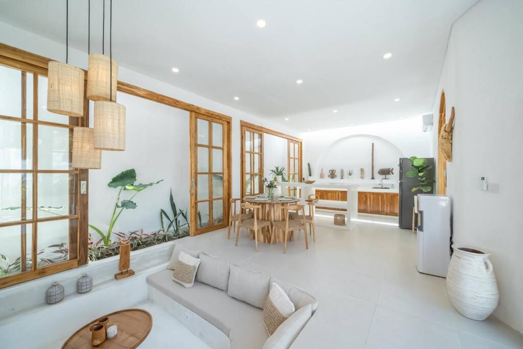 Villa Asin - New Tropical & Modern 3br -